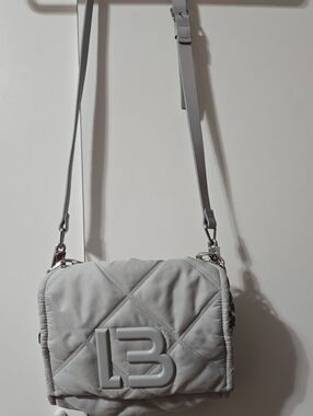 Quilted Crossbody Bag in Light Gray